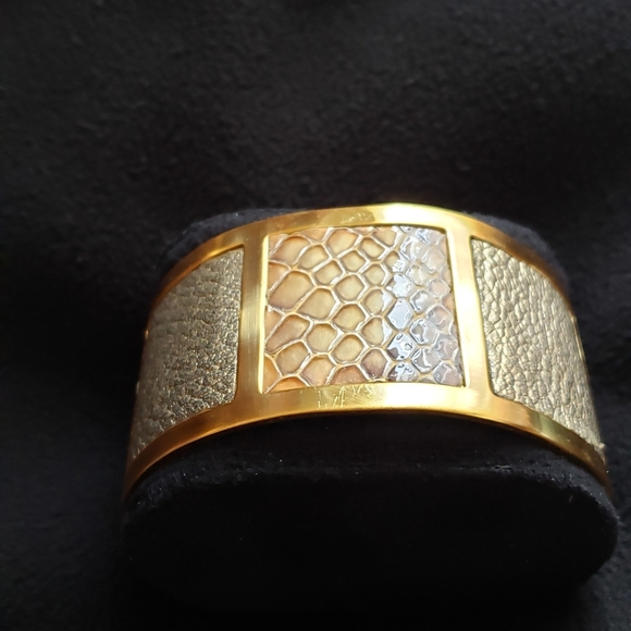 Brighton Gold Cuff Bracelet - Picture 4 of 7
